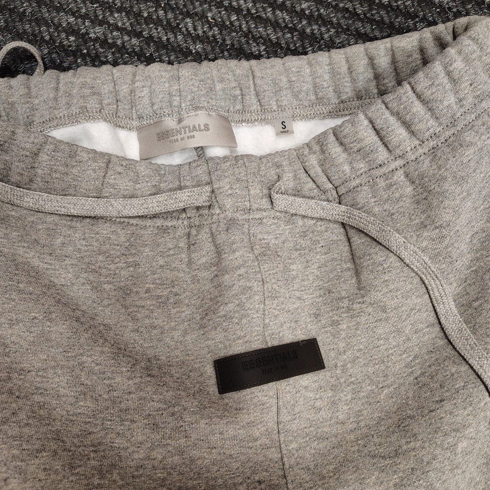 essentials pants - Picture 4 of 7